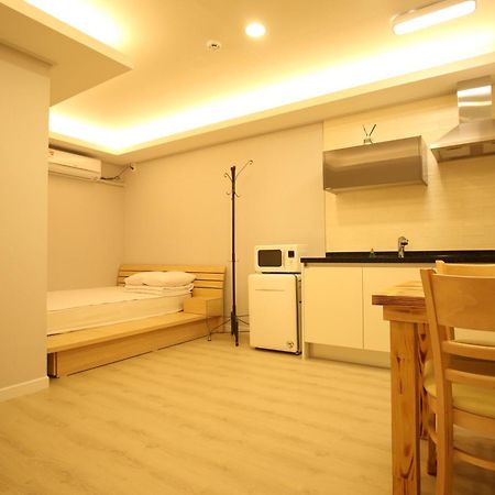 Daecheon Golden Rose Pension Boryeong Exterior photo